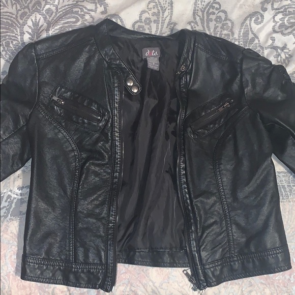 Leather Jacket - Picture 2 of 4